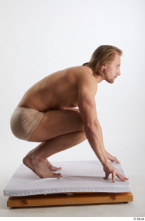 Erling  1 kneeling underwear whole body 0007.jpg